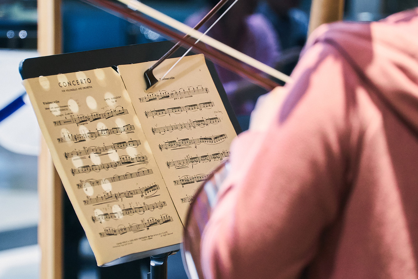 Masterclass by Samuel DeCaprio (Cello)