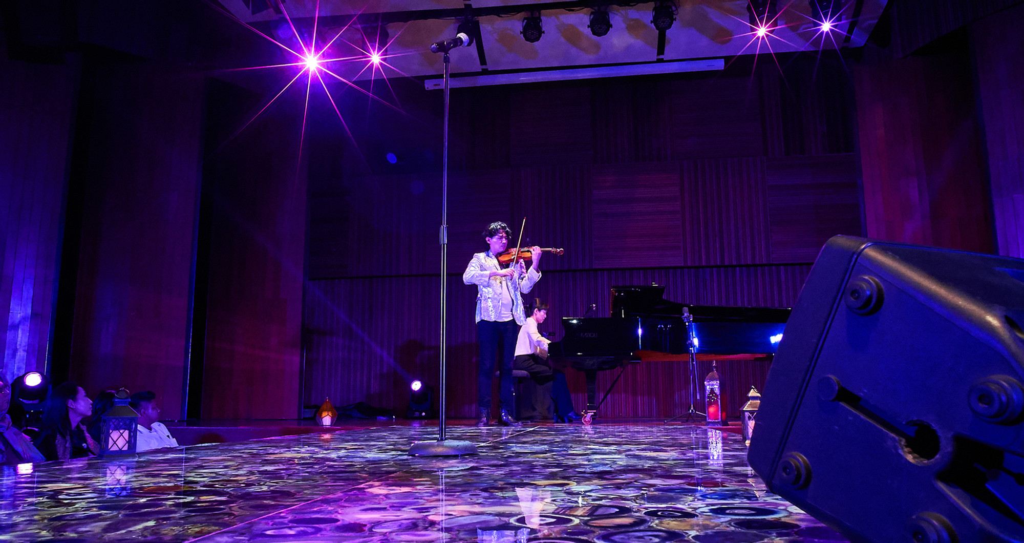 HERITAGE CONCERT SERIES "1001 LIGHTS"